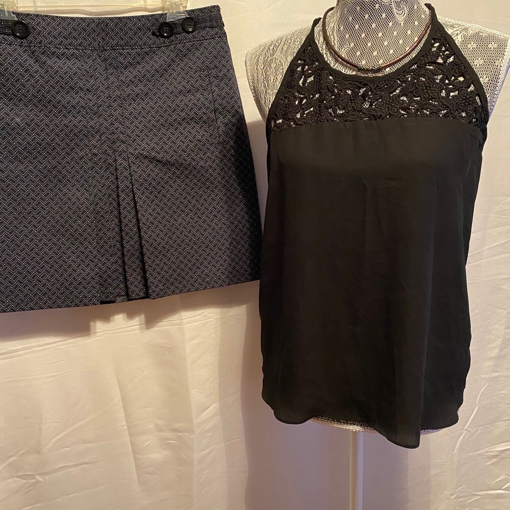 🖤AVAILABLE🖤 Hi-Lo Black Top